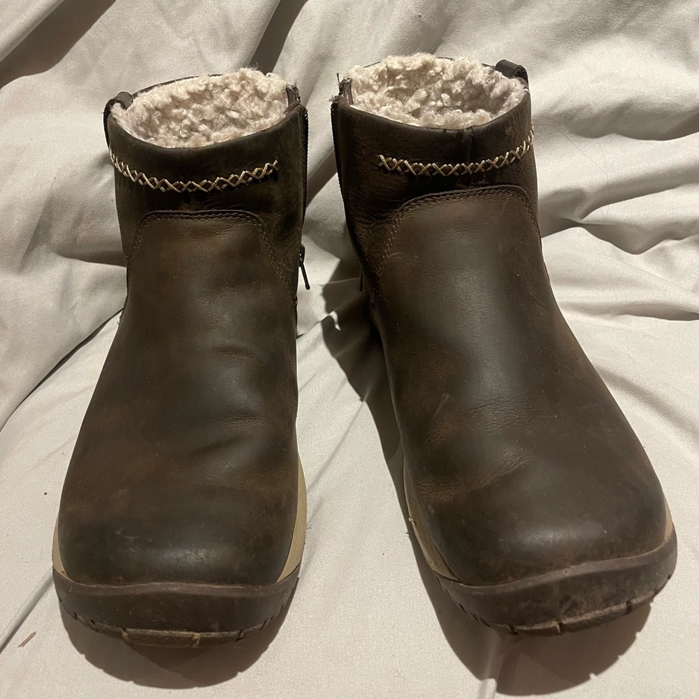 Merrell Brown Snow Boots - Sz 9